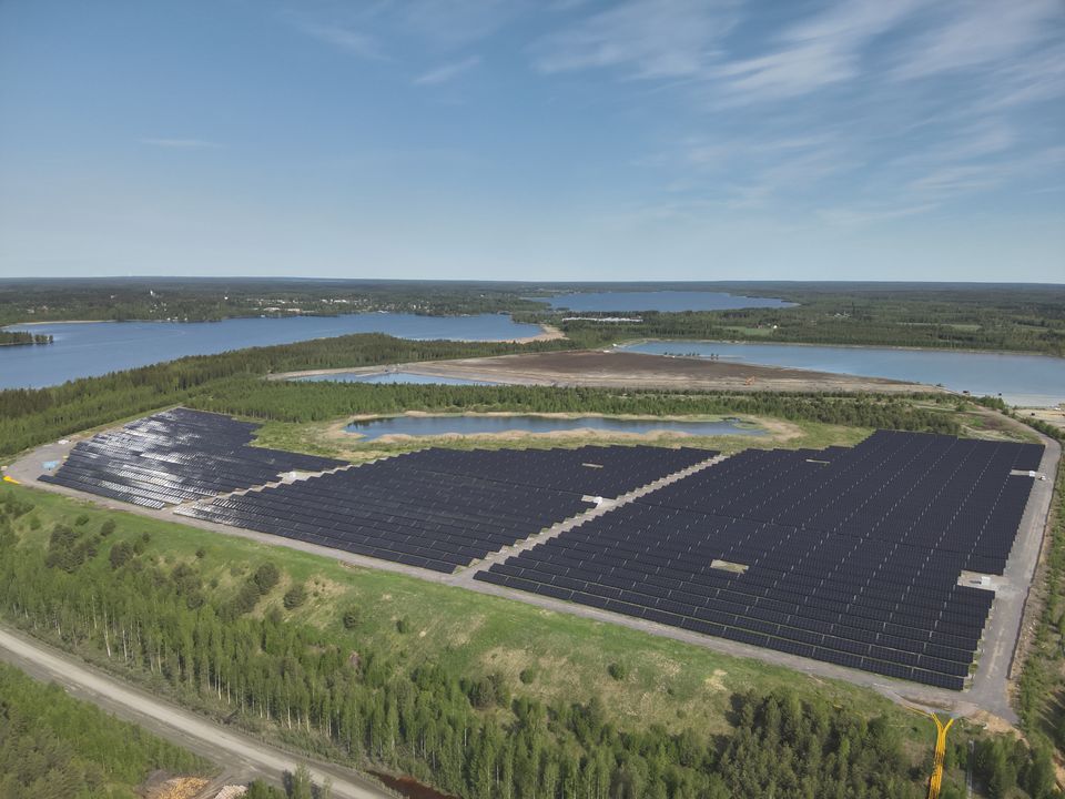 Pyhäsalmen kaivoksen Callio-aurinkopuisto Pyhäjärvellä